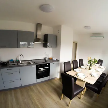 Andrej - Poetovio & Apartment *